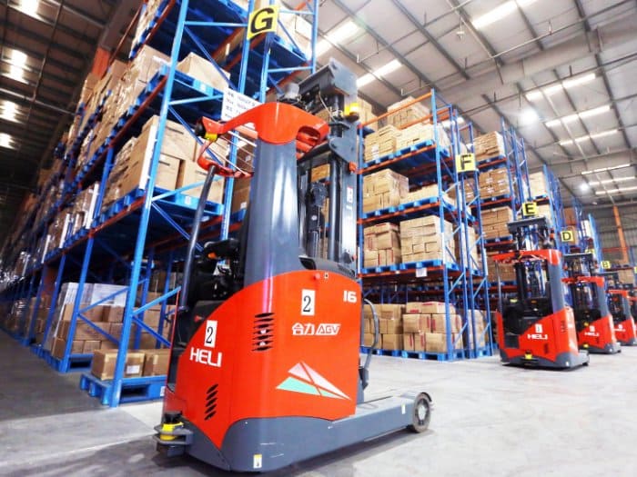 Đánh giá 5 dòng xe nâng phù hợp với kệ Double Deep