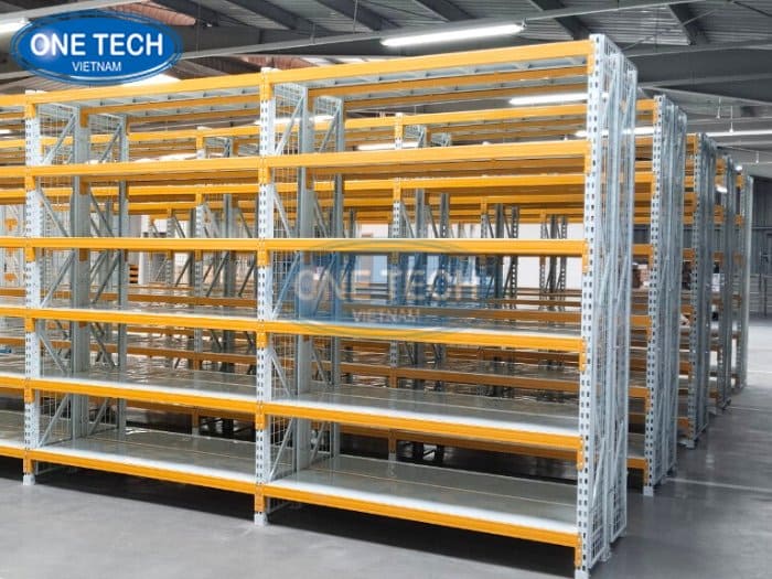 Dự án kệ kho trung tải cho kho hàng của Tasco Auto 02