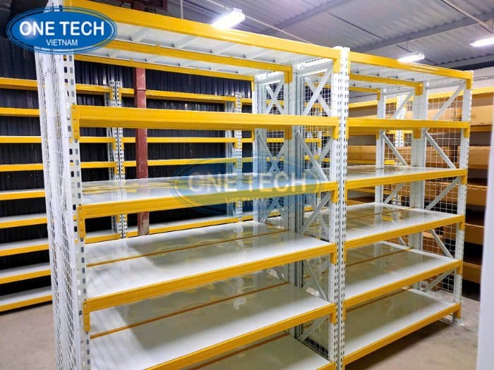 Dự án kệ kho trung tải cho kho hàng của Tasco Auto 11