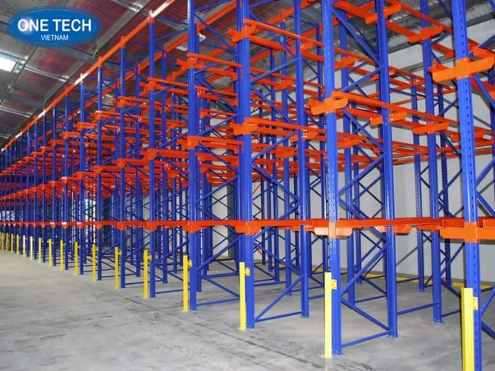 Kệ Drive In 3 tầng tối ưu mặt sàn kho hiệu quả