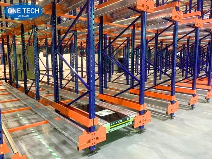 Kệ Radio Shuttle - Bước tiến công nghệ trong kho vận miền Trung