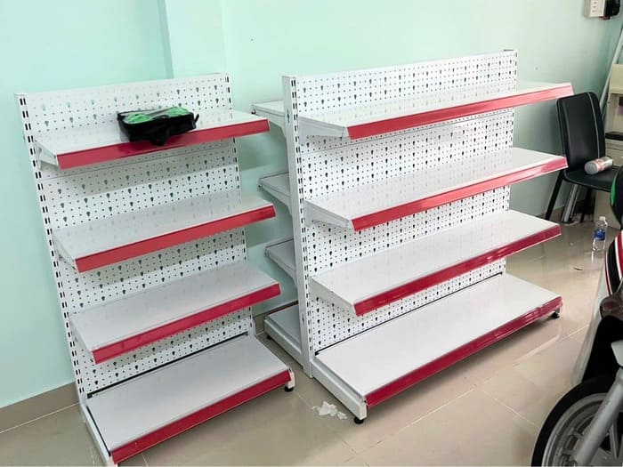 Kệ lưng tôn đục lỗ thanh lý