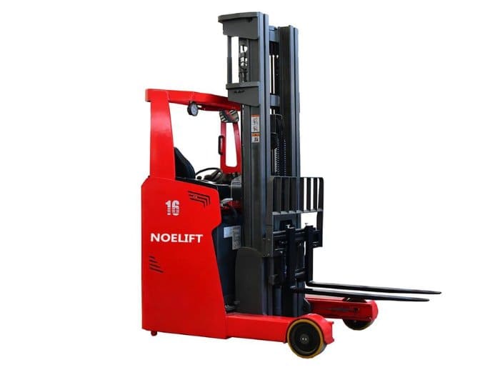 Xe nâng Reach Truck - Tối ưu cho kho lối đi hẹp và kệ cao