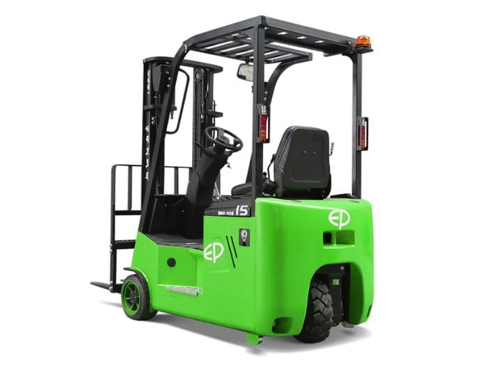 Xe nâng điện 3 bánh phù hợp với kệ Drive In tốc độ xử lý nhanh