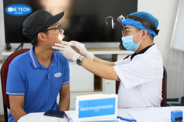 Hình ảnh khám sức khỏe tại nhà máy 08