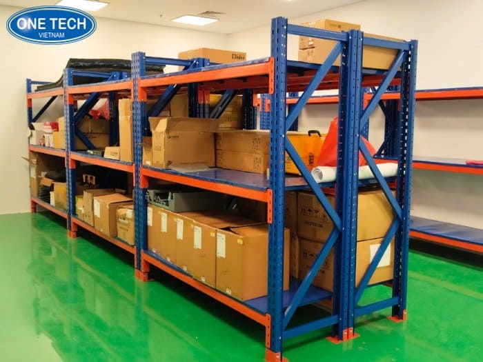 Kệ 3 tầng để hàng thiết kế tối ưu