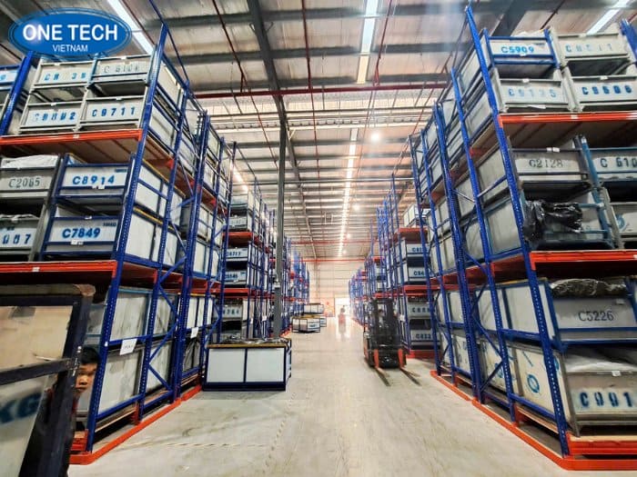 Kệ hạng nặng sử dụng pallet lưu trữ