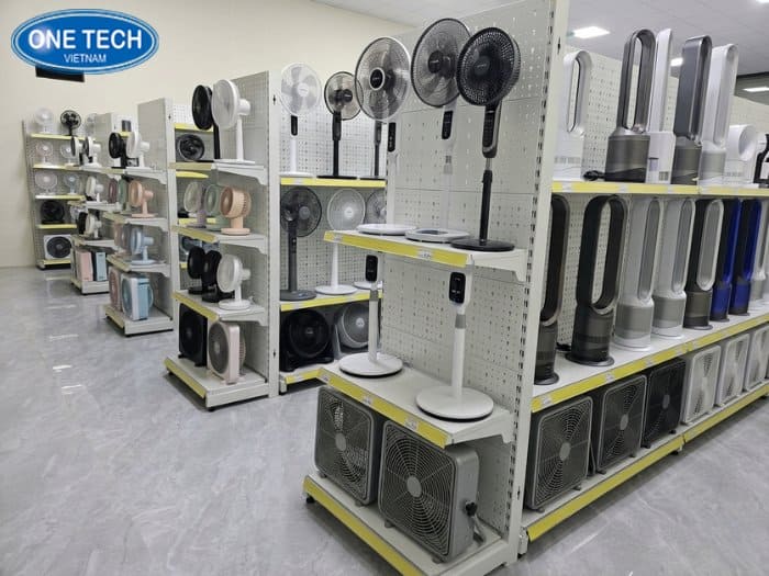 Kệ bày quạt điện siêu thị lưng tôn chắc chắn