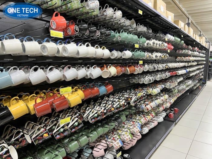Kệ móc treo gọn gàng, dễ lựa chọn
