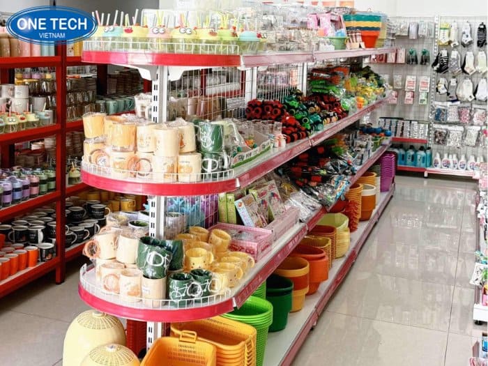 Kệ siêu thị sử dụng phổ biến tại cửa hàng đồ gia dụng