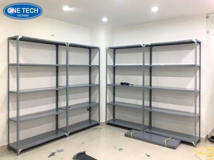 10 mẫu kệ sắt tại HCM cho mọi nhu cầu
