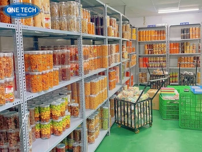 Kệ sắt V lỗ giá rẻ