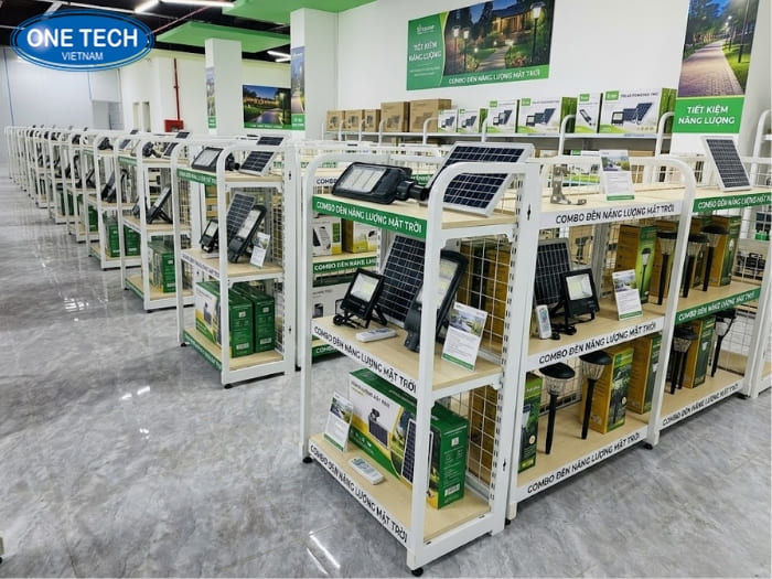 Kệ khung sắt mặt gỗ cao cấp, giá thành cao nhưng thẩm mỹ