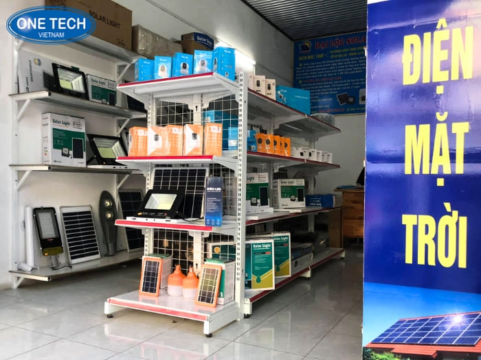 Yêu cầu khi mua kệ trưng bày cho cửa hàng đèn