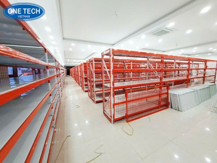 Hình ảnh dự án lắp đặt kệ cho G8 Home Market Thái Bình 10