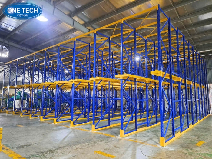 Kệ Drive In cho kho diện tích hạn chế