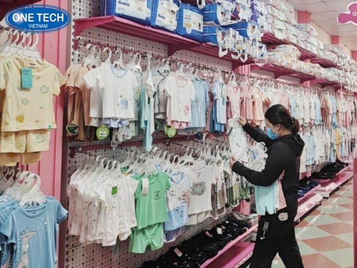 Kệ móc treo trưng bày hàng tiện lợi