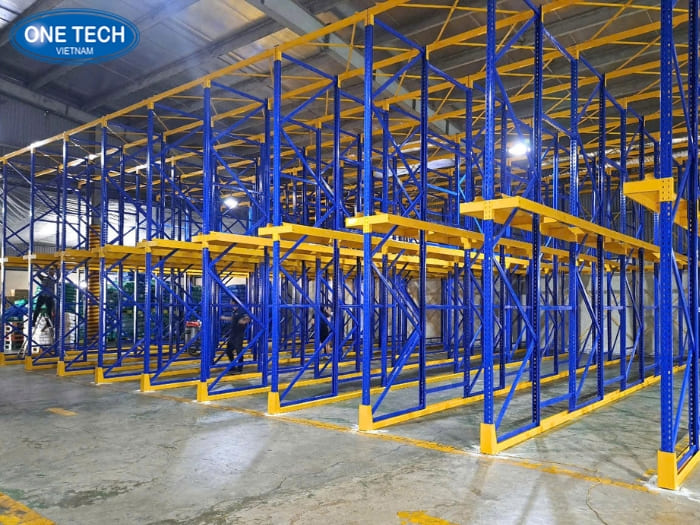 Kệ sắt kho hàng Drive In ở Hải Phòng