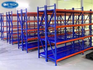 Kệ trung tải phù hợp cho kho vừa và nhỏ