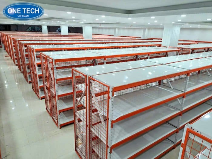Mặt bằng rộng 2500m2
