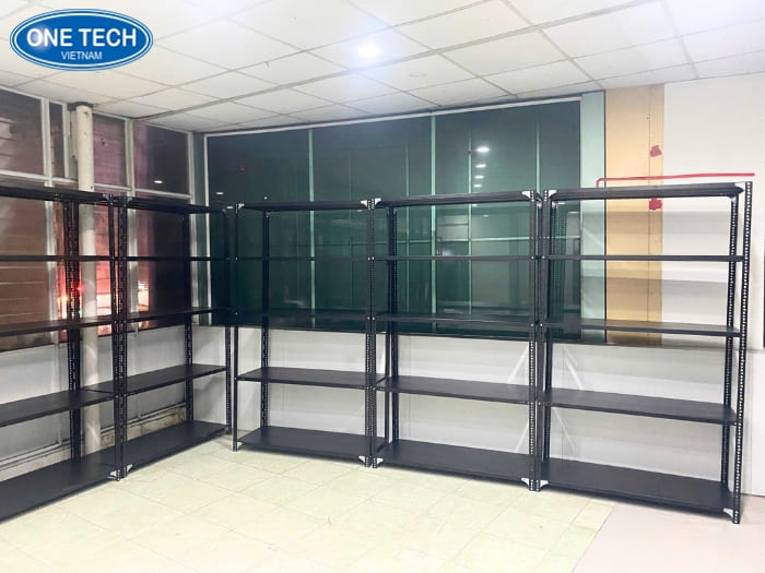 Ưu điểm khi sử dụng kệ sắt tại Nha Trang