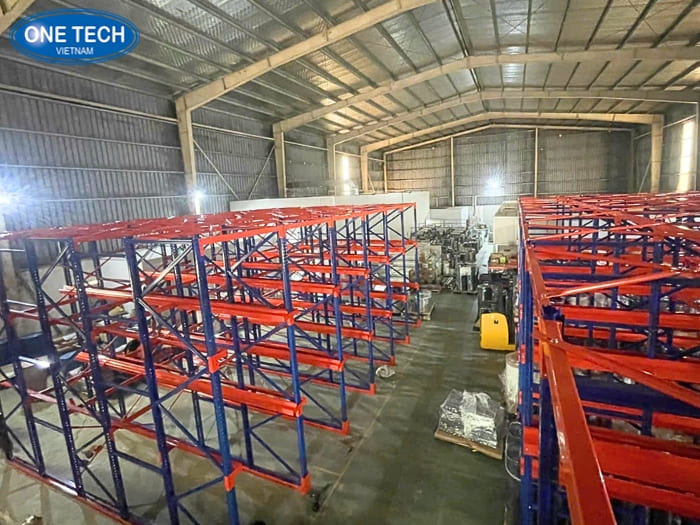 Hình ảnh dự án kệ Drive In tại Hưng Yên 01