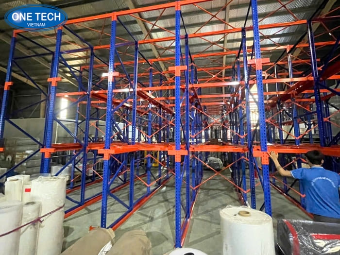 Hình ảnh dự án kệ Drive In tại Hưng Yên 03
