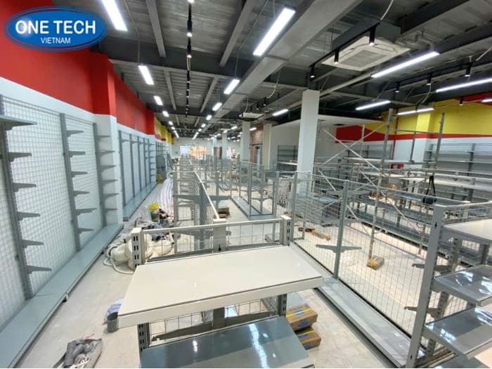 Hình ảnh lắp đặt kệ cho siêu thị mini 300m2 tại Phú Quốc 11