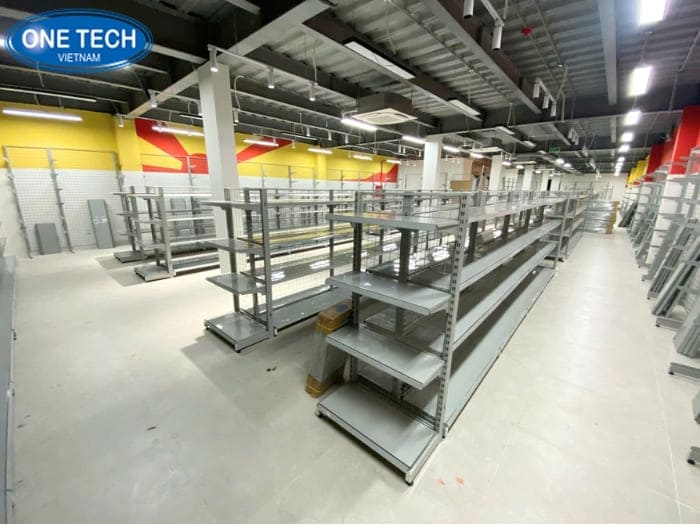 Hình ảnh lắp đặt kệ cho siêu thị mini 300m2 tại Phú Quốc 13