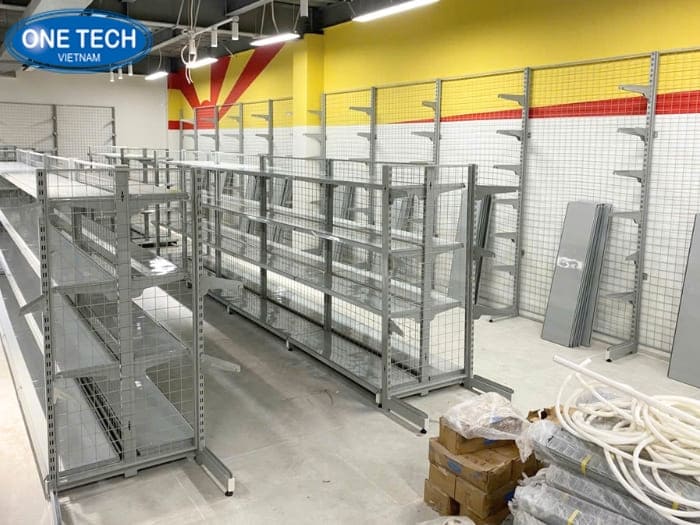 Hình ảnh lắp đặt kệ cho siêu thị mini 300m2 tại Phú Quốc 15