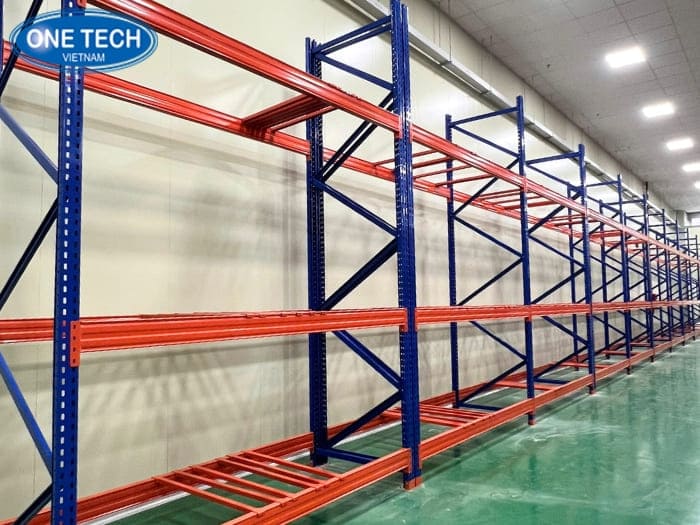 Kệ Selective xuất nhập đơn giản