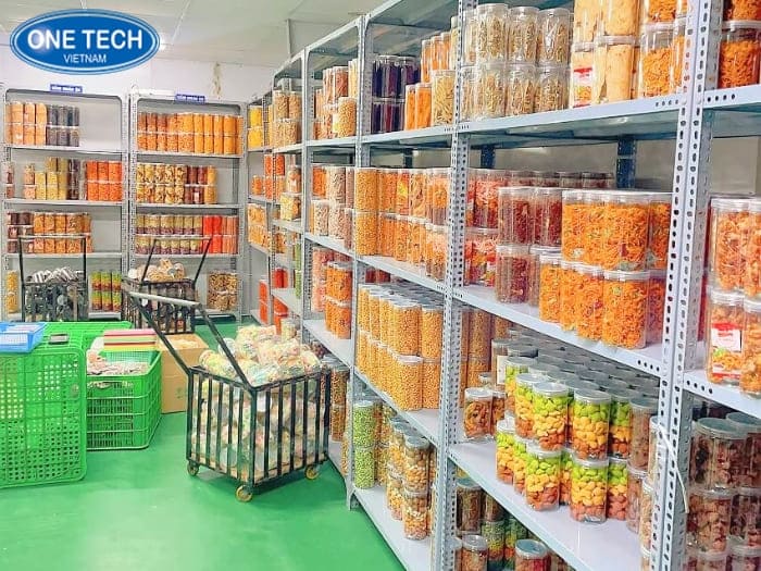 Kệ v lỗ cho kho bán hàng online