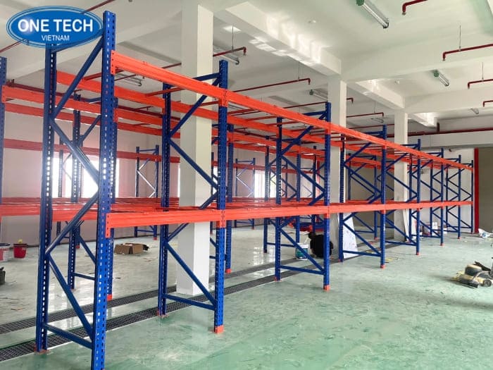Báo giá thi công kệ selective tại TPHCM mới nhất