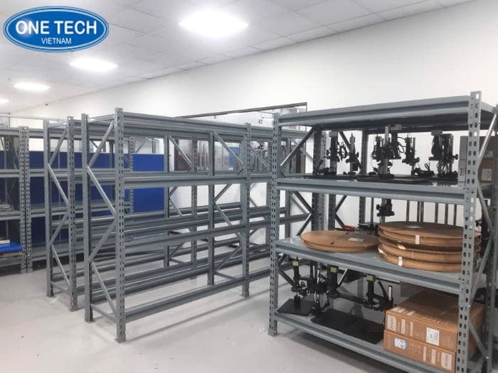 Hình ảnh chi tiết dự án kệ trung tải tại KTG Industrial 10