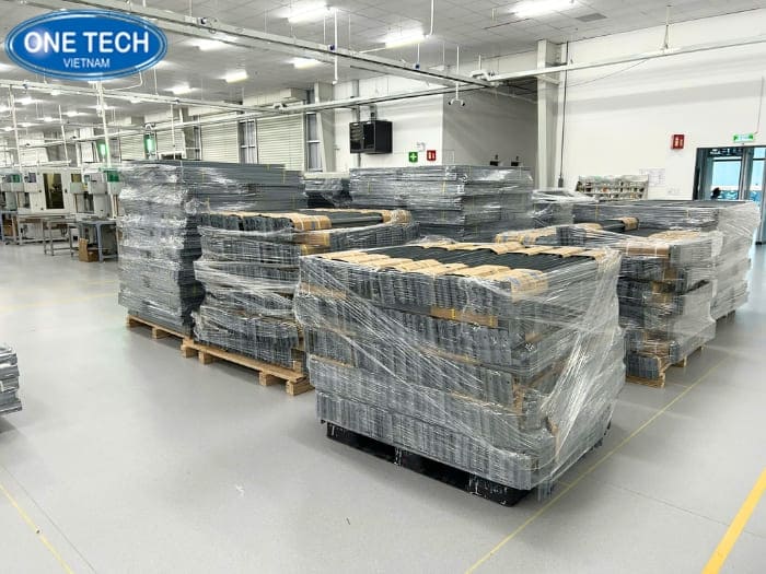Hình ảnh chi tiết dự án kệ trung tải tại KTG Industrial 13