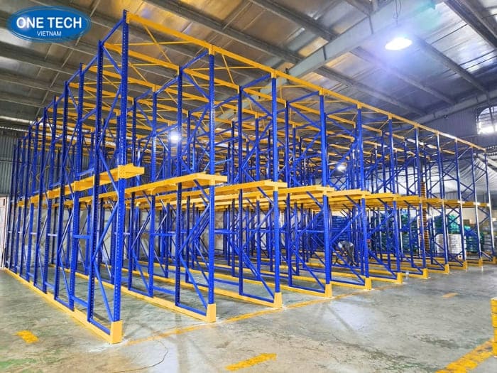 Kệ Drive In tối ưu diện tích cho kho hàng tại Quảng Ngãi