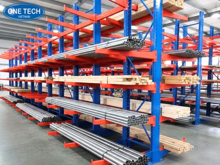 Kệ tay đỡ cho kho hàng cồng kềnh ở Khánh Hòa 