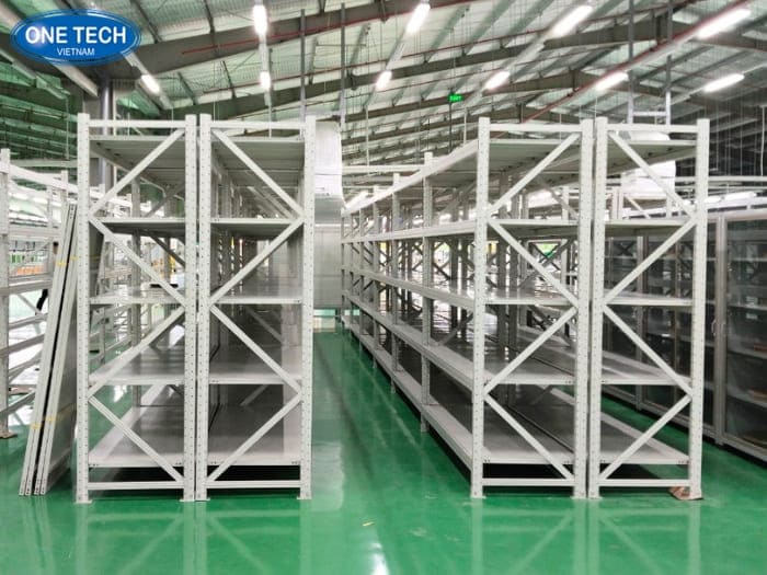 Vì sao nên chọn One Tech Group cung cấp kệ kho hàng tại Quảng Ngãi