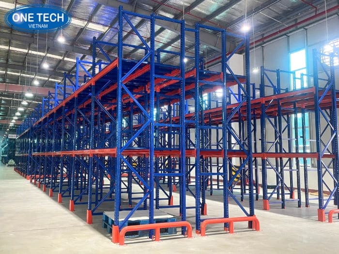 Mua kệ kho với chiều cao tương ứng