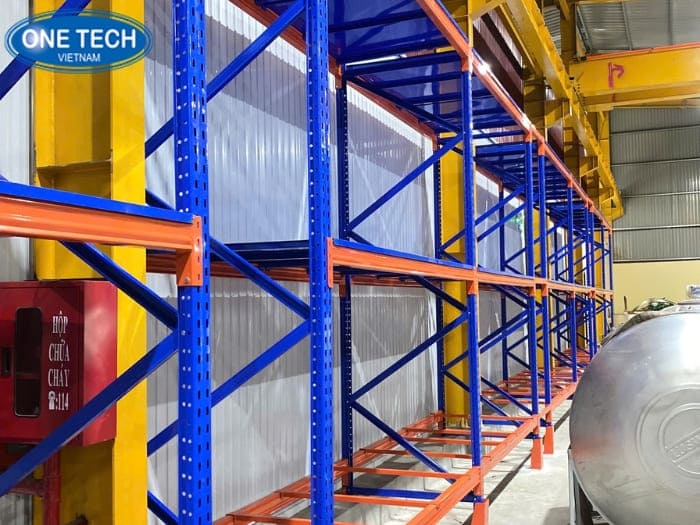 Lựa chọn kệ kho hạng nặng tải trọng 1000kg/ tầng