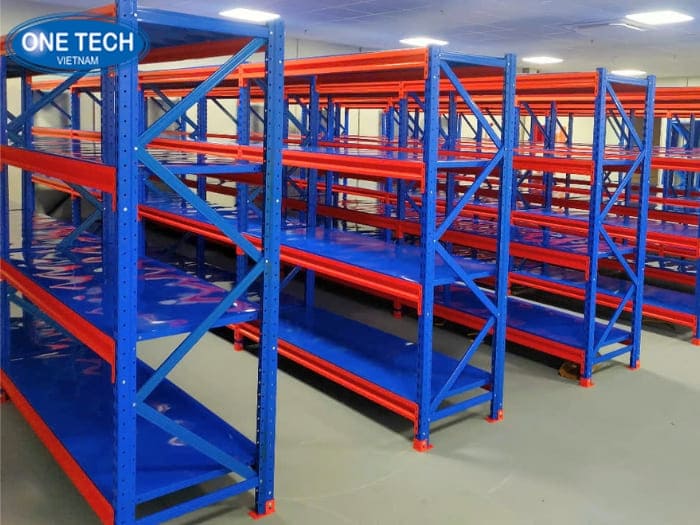 Hệ thống kệ trung tải cho khu vực kho lưu trữ
