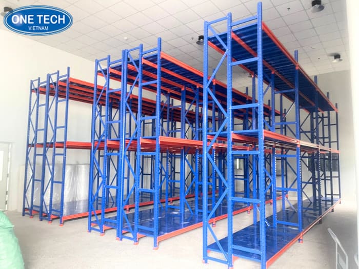 Phân loại kệ trung tải tại Phú Thọ theo thiết kế