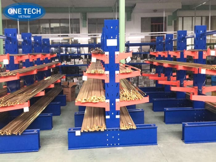 Kệ tay đỡ cho kho công nghiệp ngành sắt thép