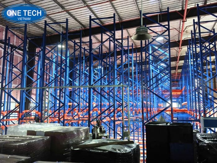 Hình ảnh dự án kệ Drive In cho công ty Nam Á 02