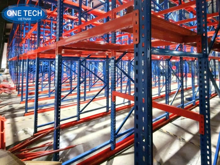 Hình ảnh dự án kệ Drive In cho công ty Nam Á 06