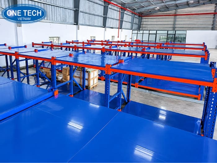 Mâm tầng bằng tôn tiện dụng