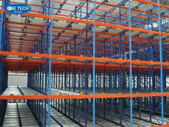 Kệ con lăn – Xuất nhập hàng tự động theo FIFO