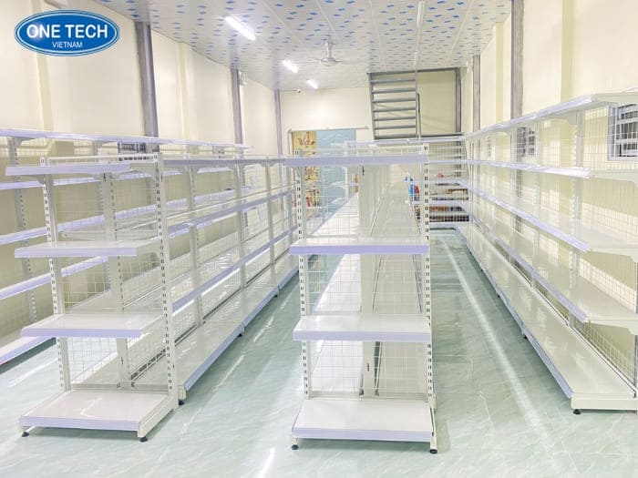 Đặc điểm kệ sắt để hàng kinh doanh