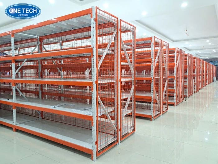 Tìm hiểu kệ sắt sơn tĩnh điện tại HCM 