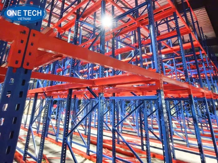 Triển khai trên kho có quy mô khoảng 2.000m²